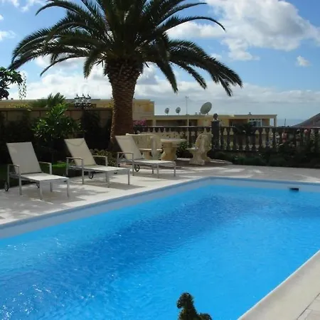 Sleeps 2 Pool Wifi 아파트 *