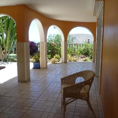 Sleeps 2 Pool Wifi *